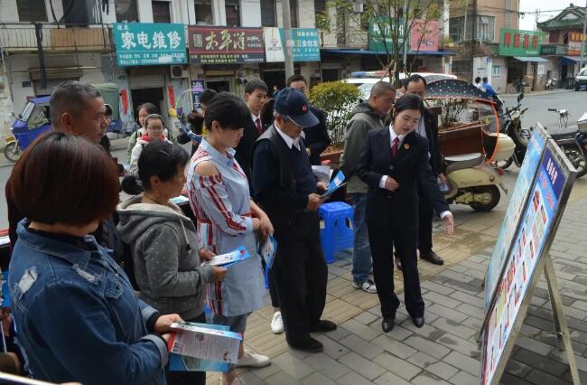 以队伍建设为“源”，夯实发展根基